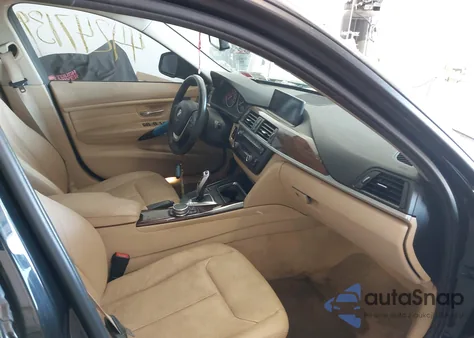 2015 BMW 328I xDrive z USA, uszkodzony, nr VIN WBA3B5C59FP654505